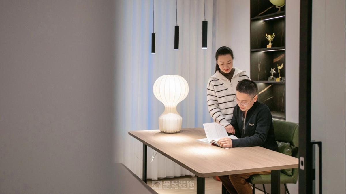 四口之家，小資幸福