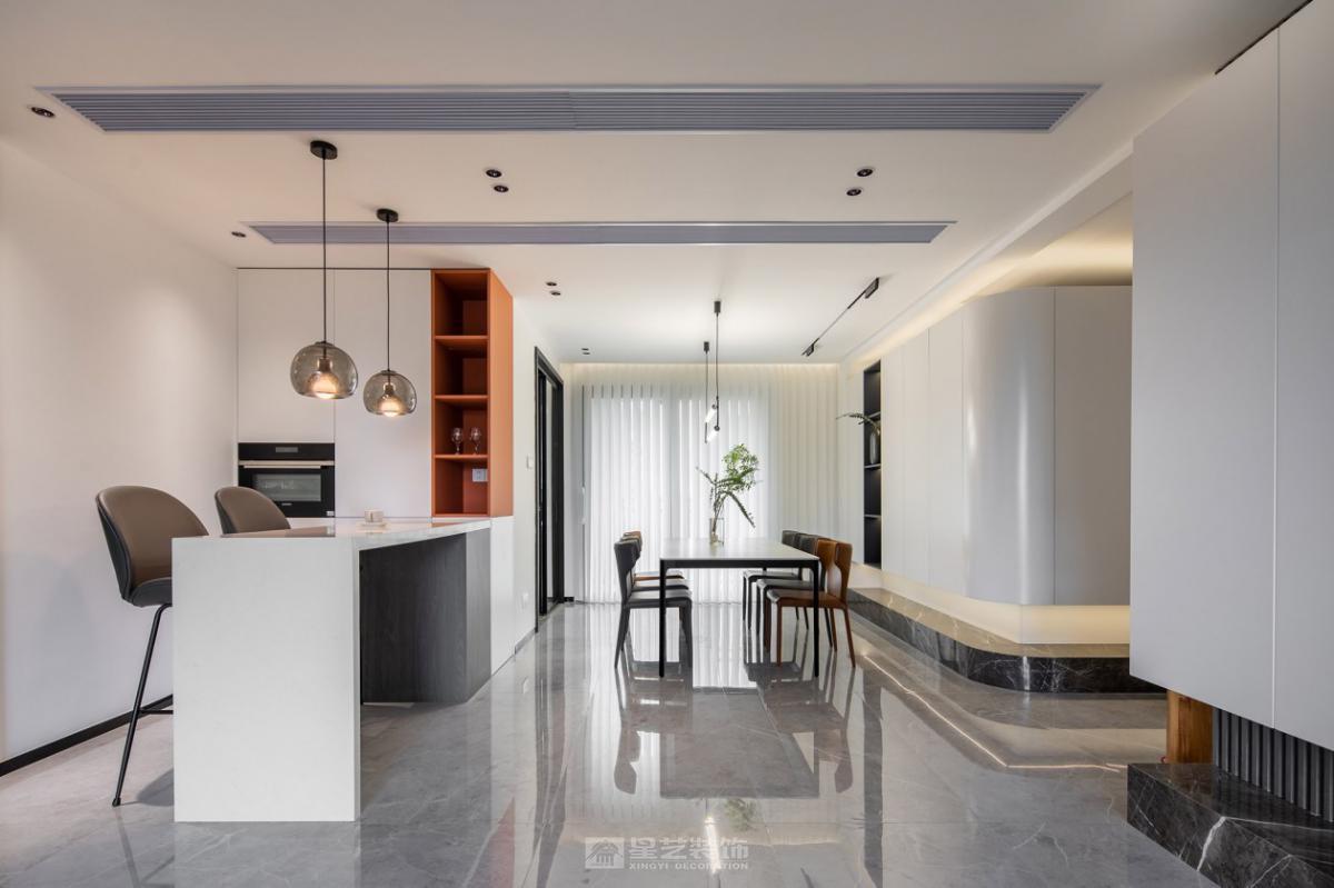 四口之家，小資幸福